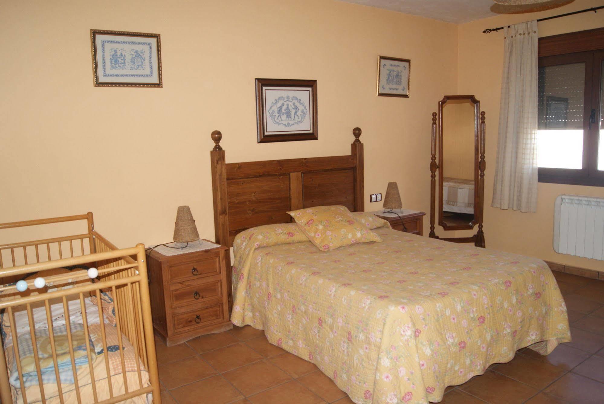 Casas Rurales Arroal Сотосеррано Экстерьер фото